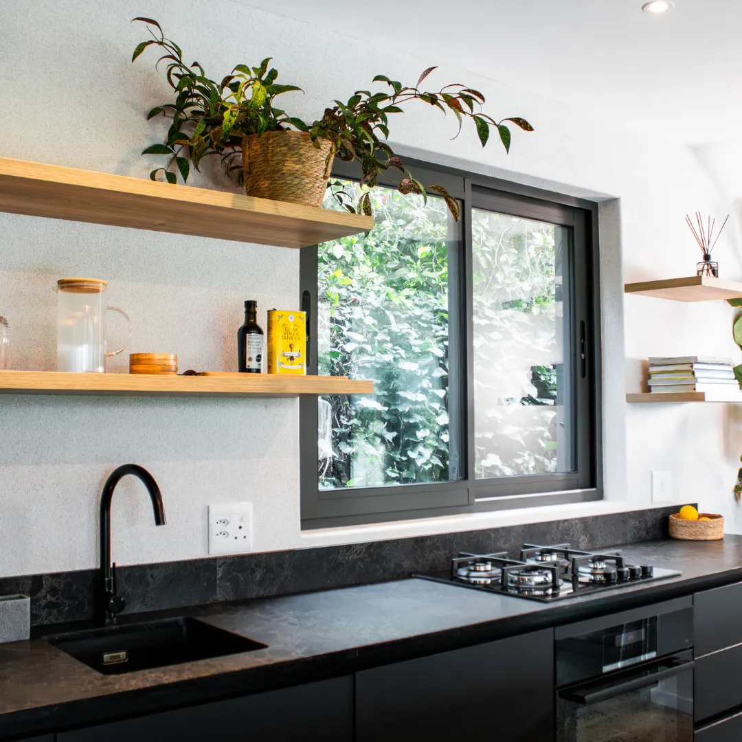 Open Shelving vs Closed Cabinets: Which Is Right for You?