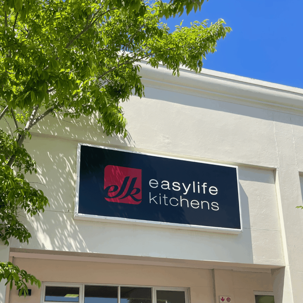 As the biggest franchise group in South Africa, apart from continuously expanding our franchise network, we recognise and celebrate our newly opened showrooms and franchisees.